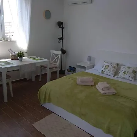 Apartament Marija- Ground Floor Next To The