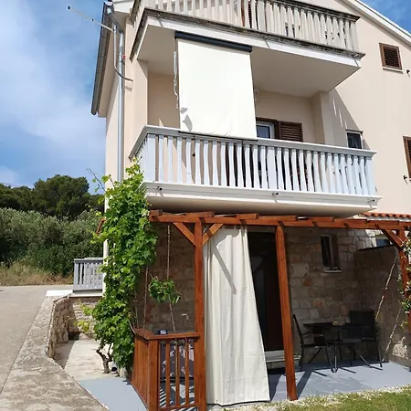 Marija- Ground Floor Next To The Apartmán Betina (Sibenik-Knin)